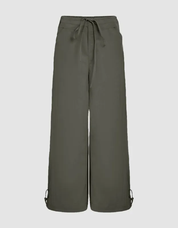 Wide-Leg Pants sold by Urban Revivo