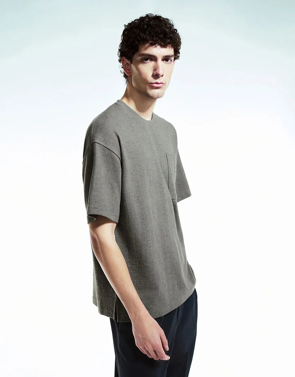 Crew Neck Straight T-Shirt sold by Urban Revivo product image thumbnail 3