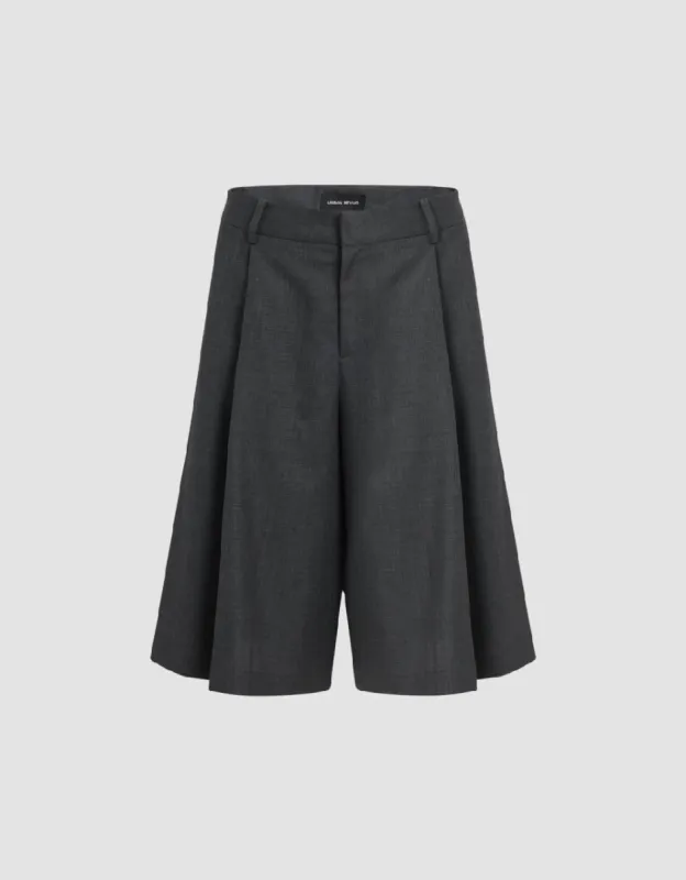 Wide-Leg Shorts sold by Urban Revivo