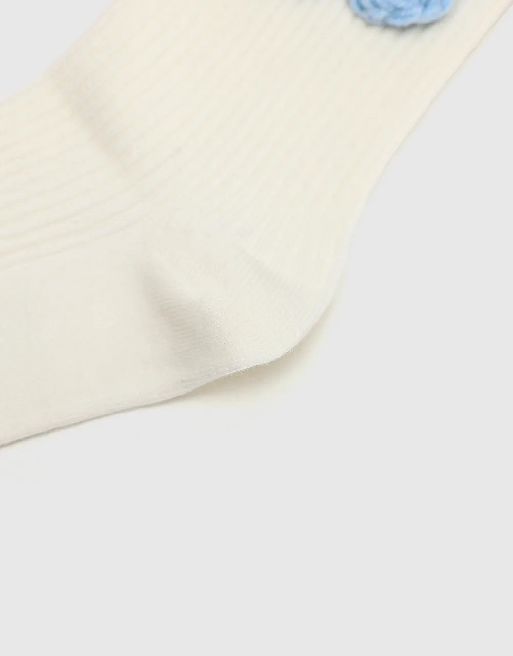 Flower Décor Mid-Length Socks sold by Urban Revivo product image thumbnail 4
