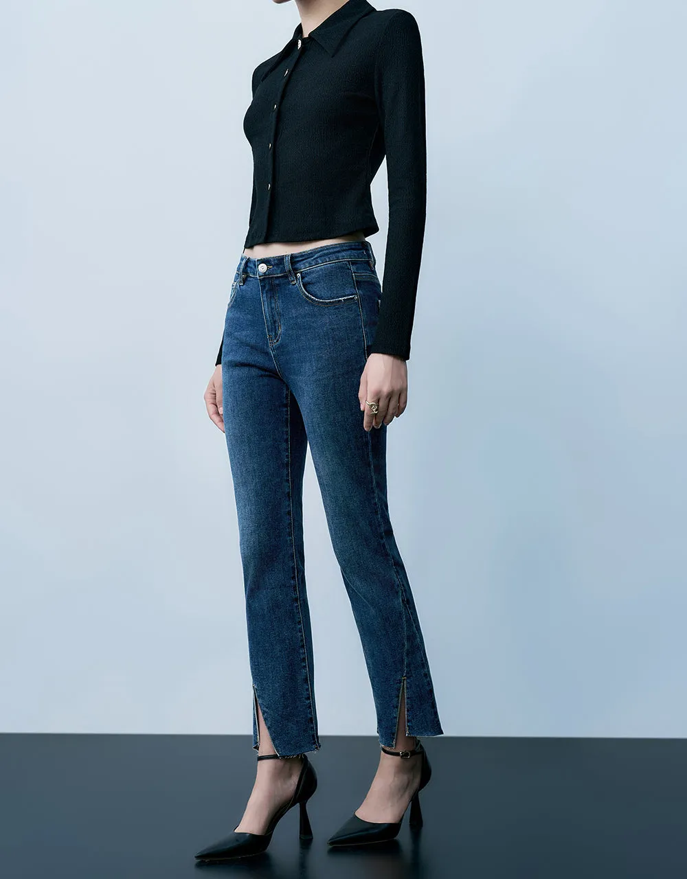 Split Hem Straight Jeans sold by Urban Revivo product image thumbnail 4