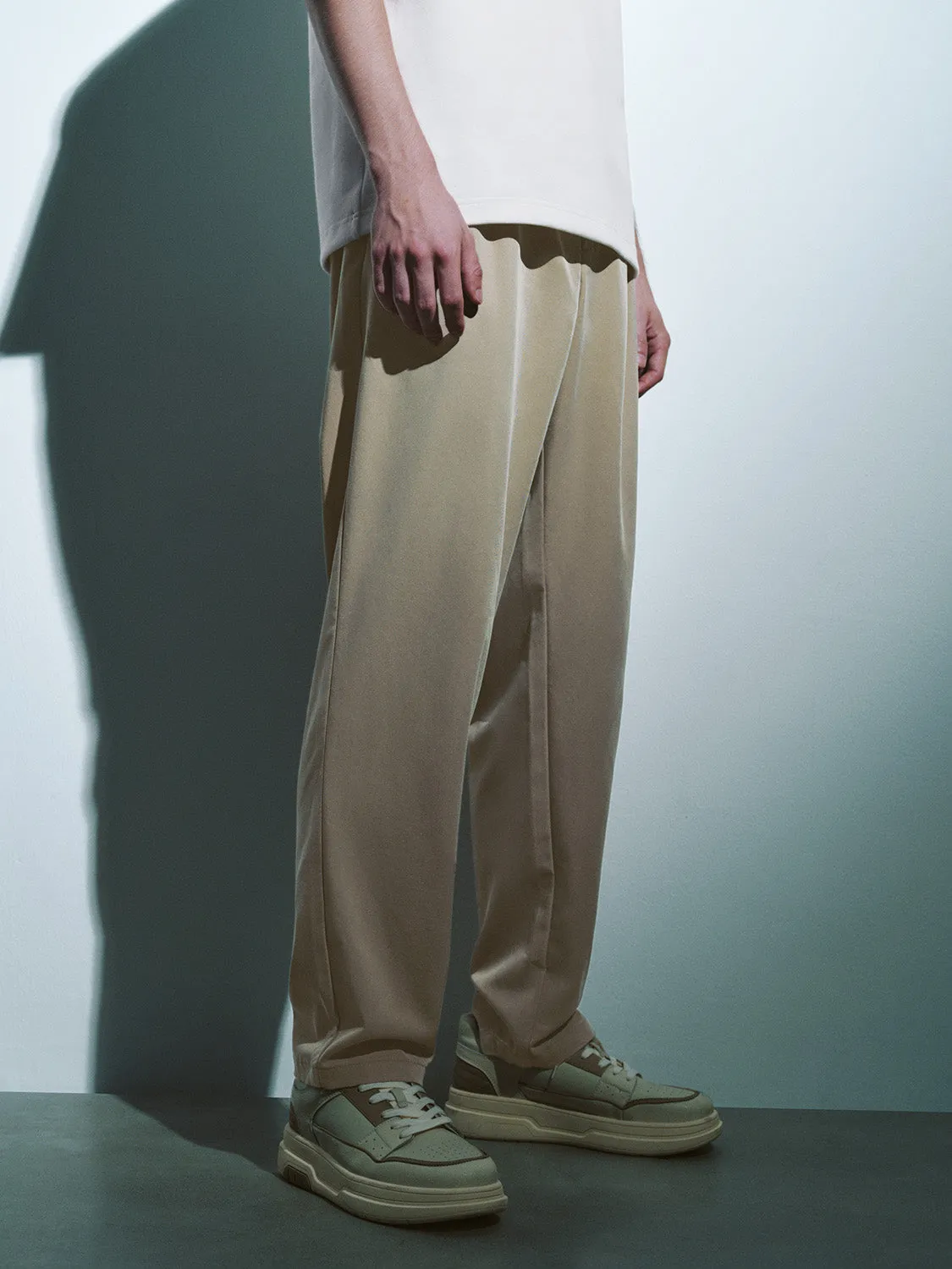 Straight Pants sold by Urban Revivo product image thumbnail 3