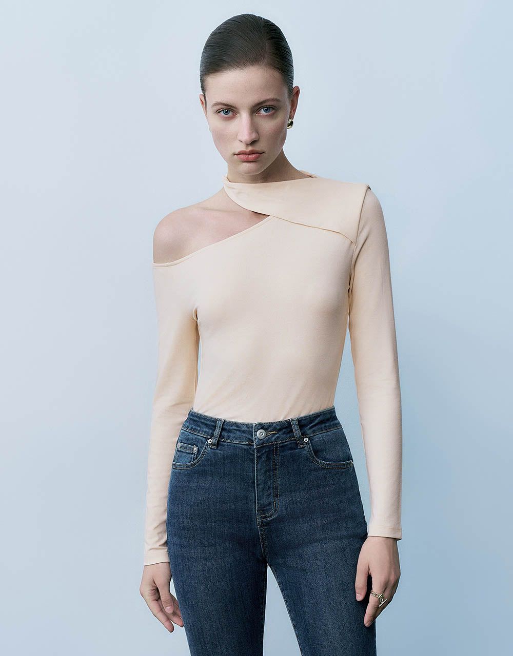 Cut-Out Skinny Knitted T-Shirt sold by Urban Revivo