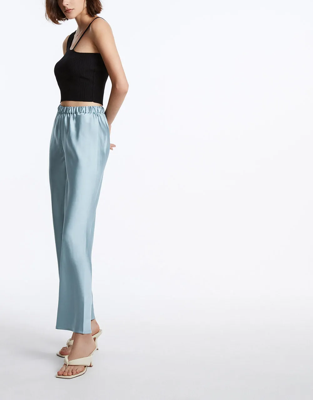 Elastic Waist Wide Leg Pants sold by Urban Revivo product image thumbnail 5