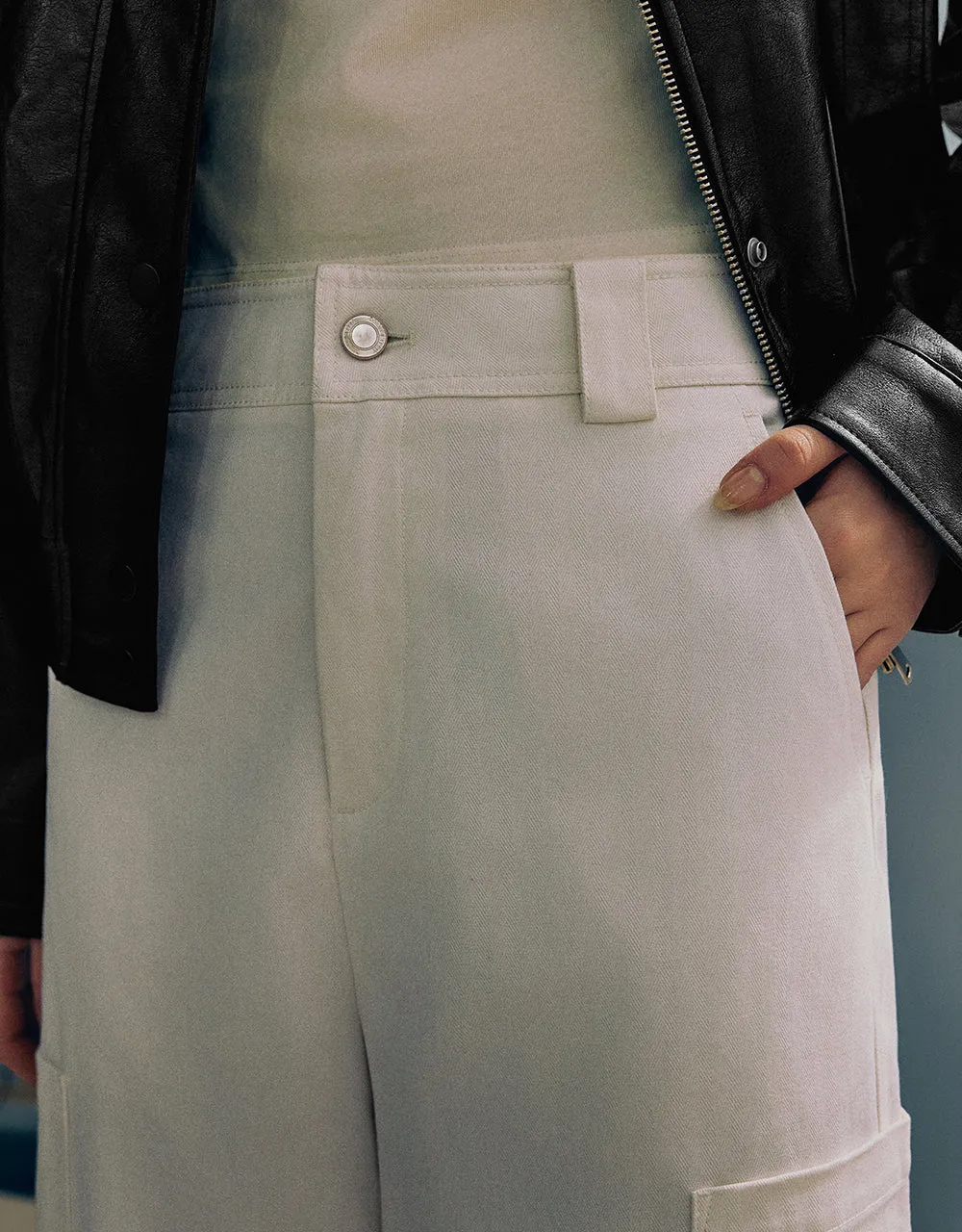 Loose Straight Pants sold by Urban Revivo product image thumbnail 5