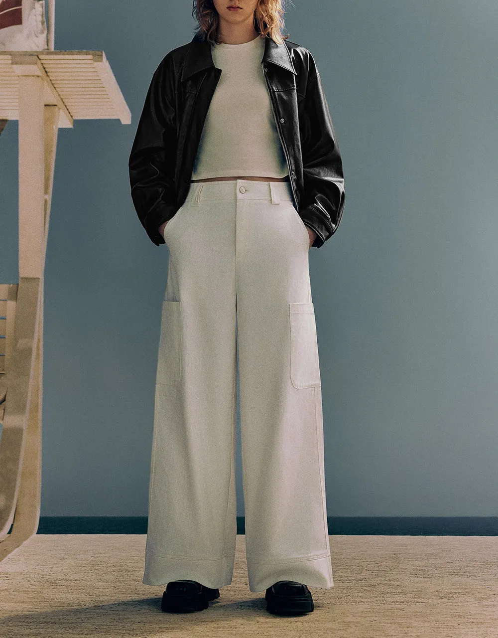 Loose Straight Pants sold by Urban Revivo product image thumbnail 2