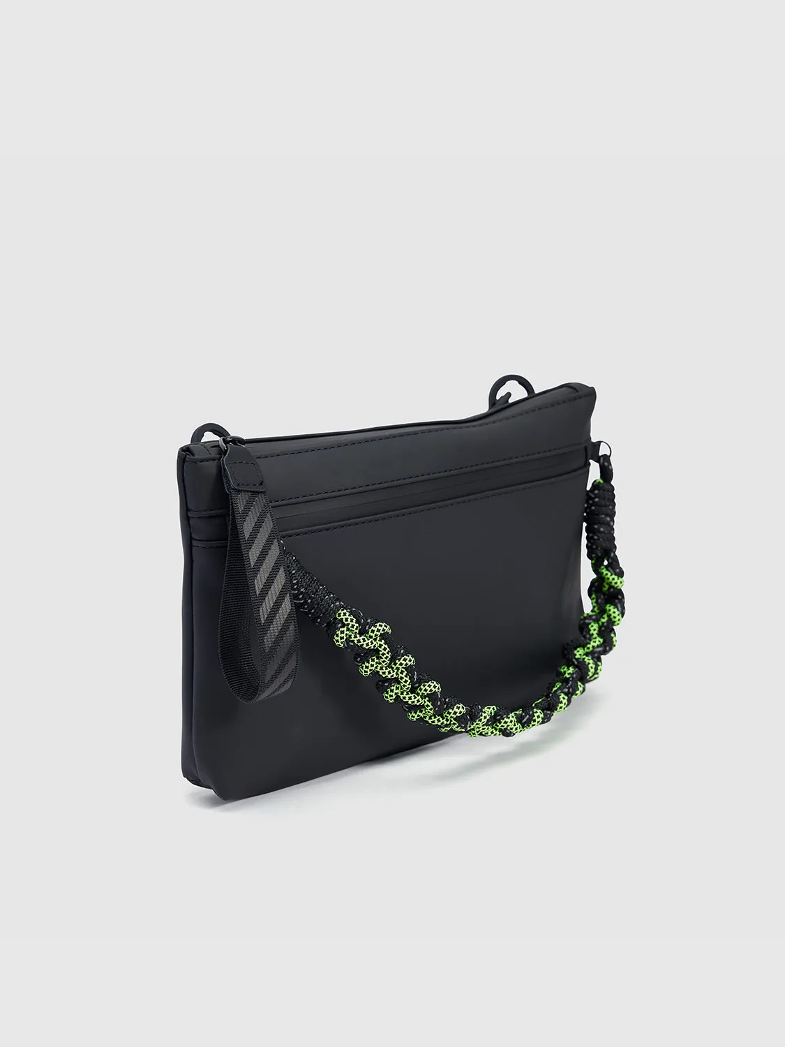 Crossbody Bag With Headphone Bag sold by Urban Revivo product image thumbnail 2