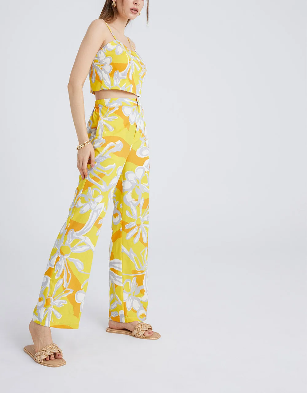 Floral Jacquard Wide Leg Pants sold by Urban Revivo product image thumbnail 4