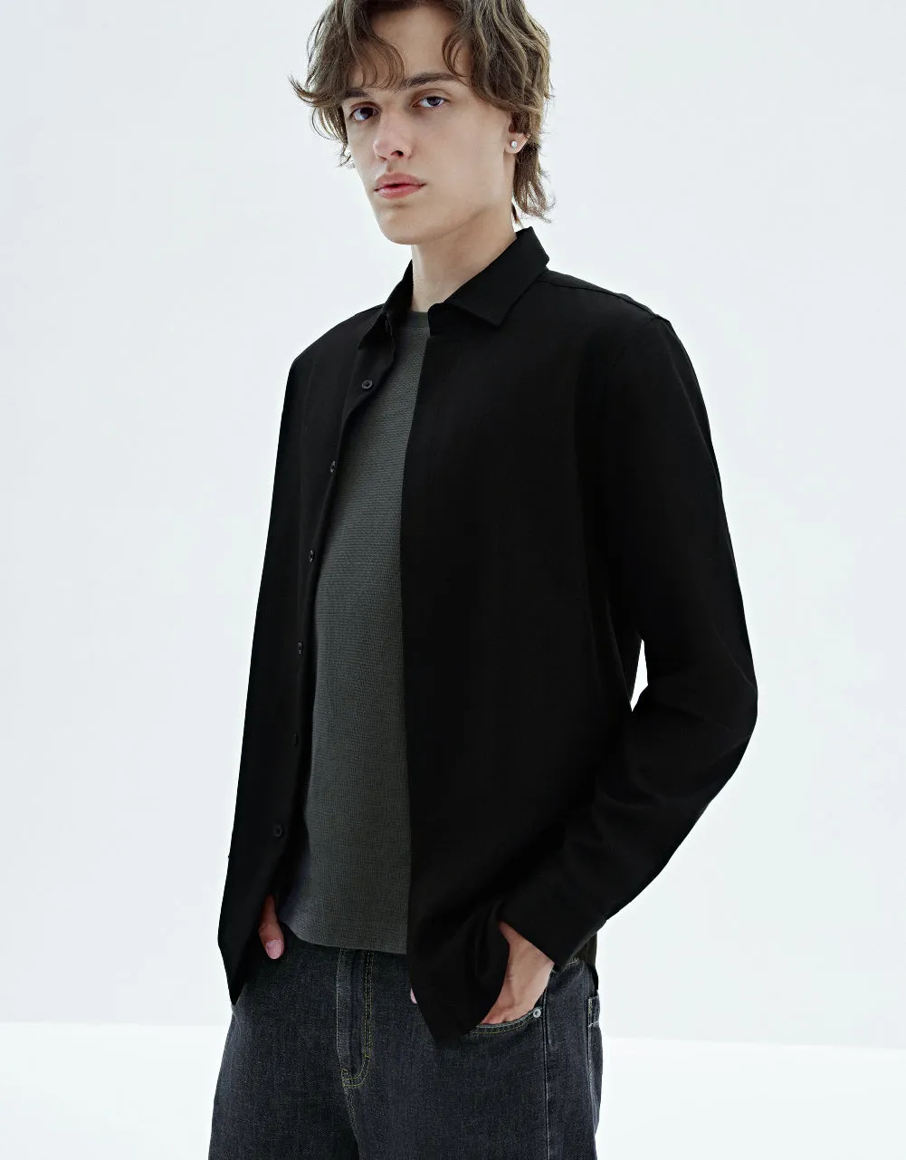 Button Up Straight Shirt sold by Urban Revivo product image thumbnail 3