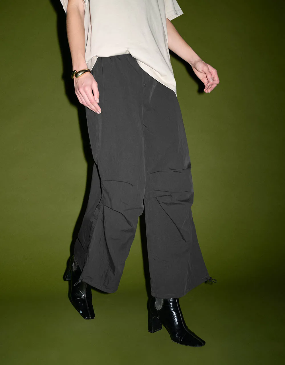 Elastic Waist Knitted Wide-Leg Pants sold by Urban Revivo product image thumbnail 4