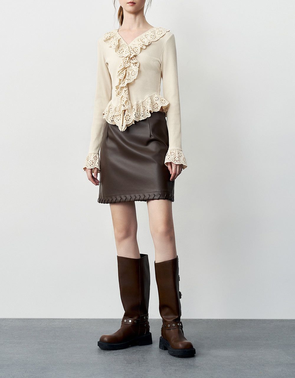 Vegan Leather Mini A-Line Skirt sold by Urban Revivo product image thumbnail 4
