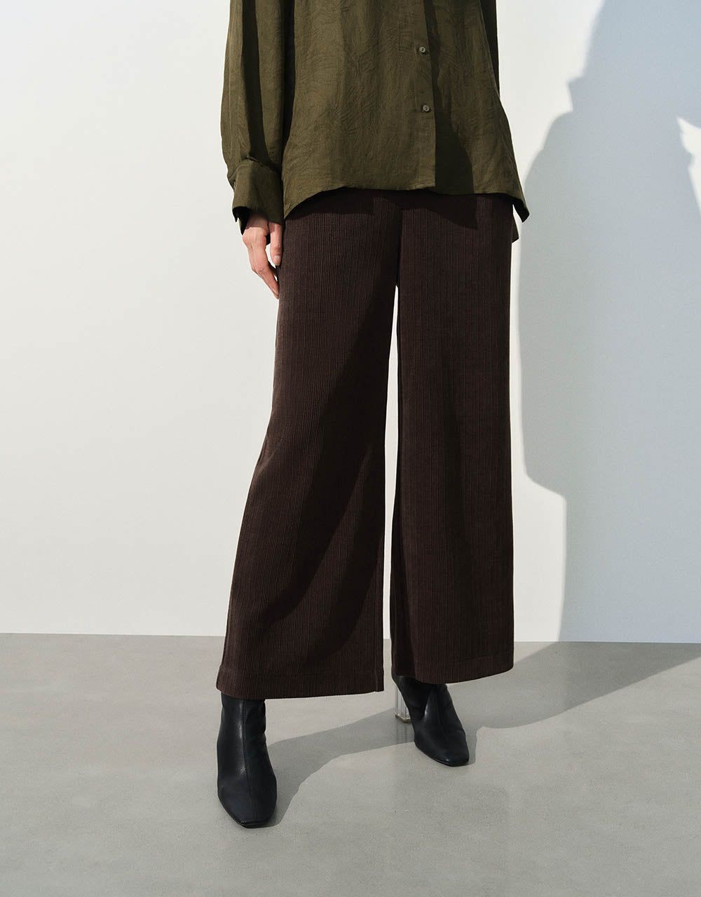 Tailored Knitted Wide-Leg Pants sold by Urban Revivo product image thumbnail 2