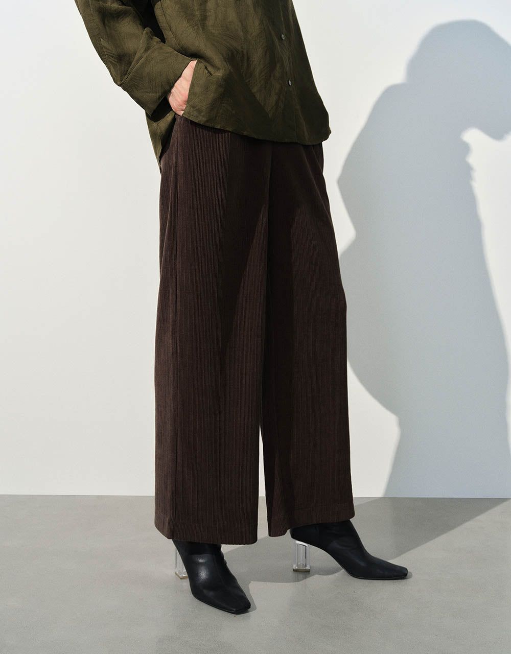 Tailored Knitted Wide-Leg Pants sold by Urban Revivo product image thumbnail 4