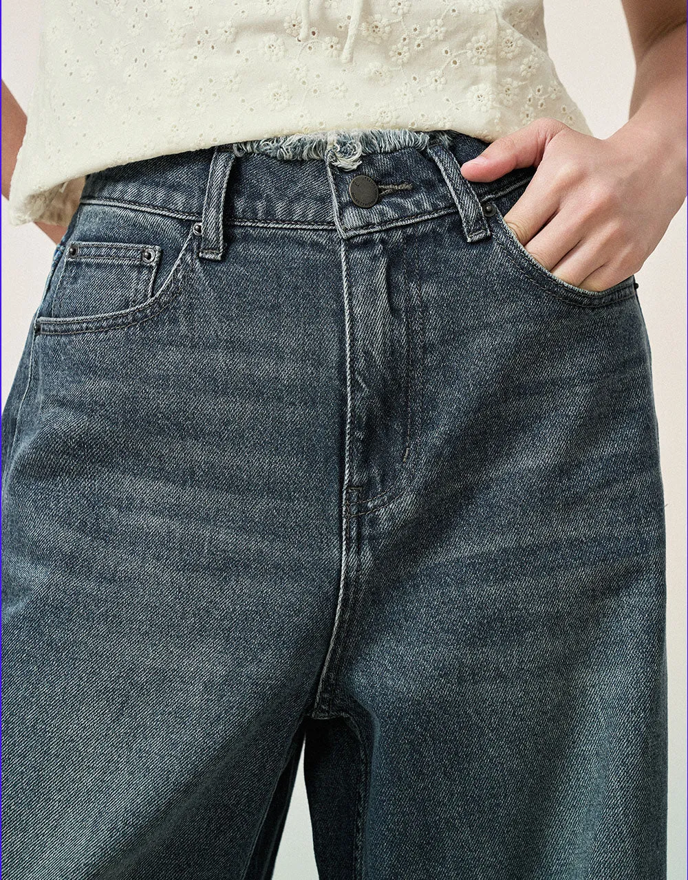 Raw Hem Straight Jeans sold by Urban Revivo product image thumbnail 5