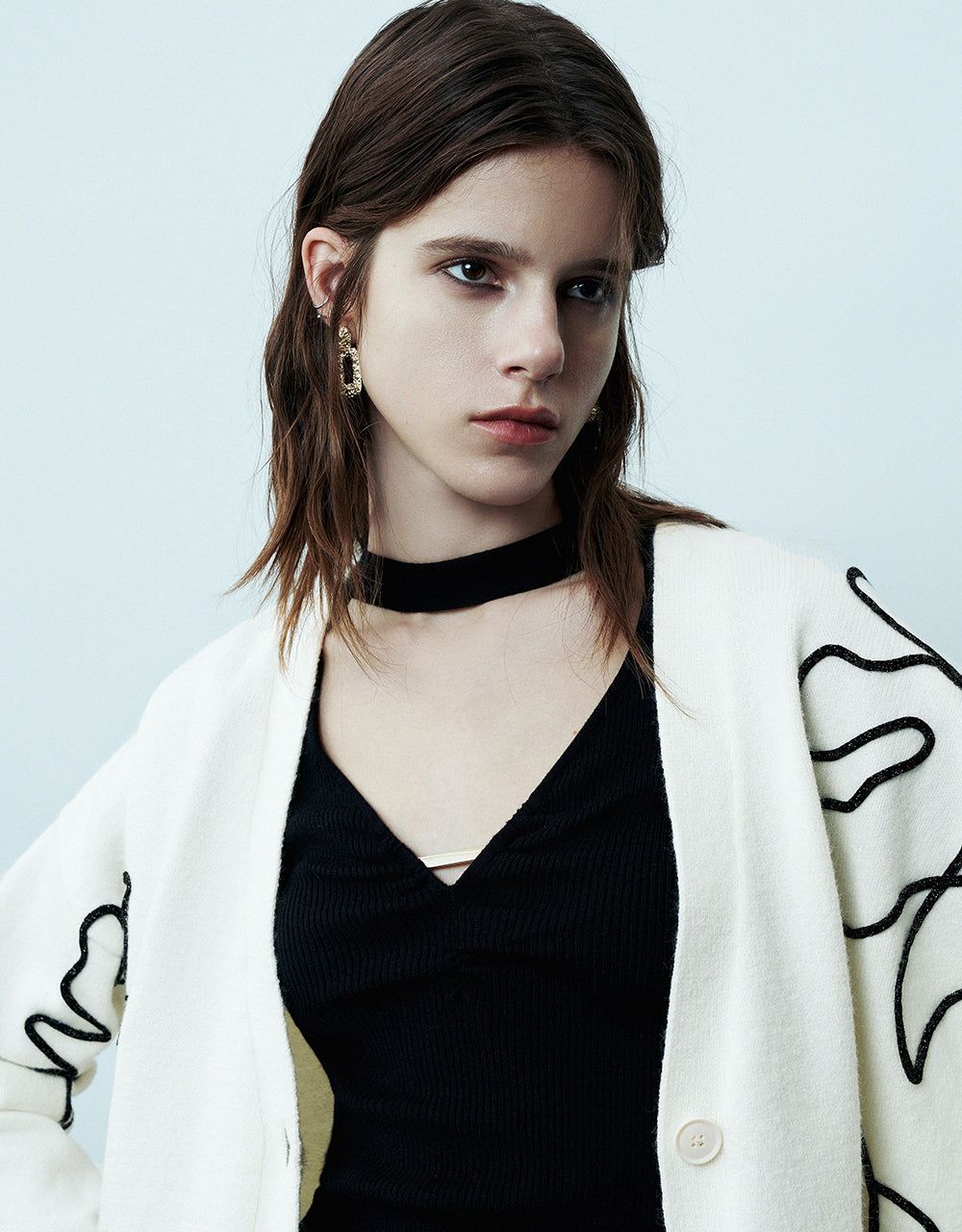 Printed V-Neck Knitted Cardigan sold by Urban Revivo product image thumbnail 5