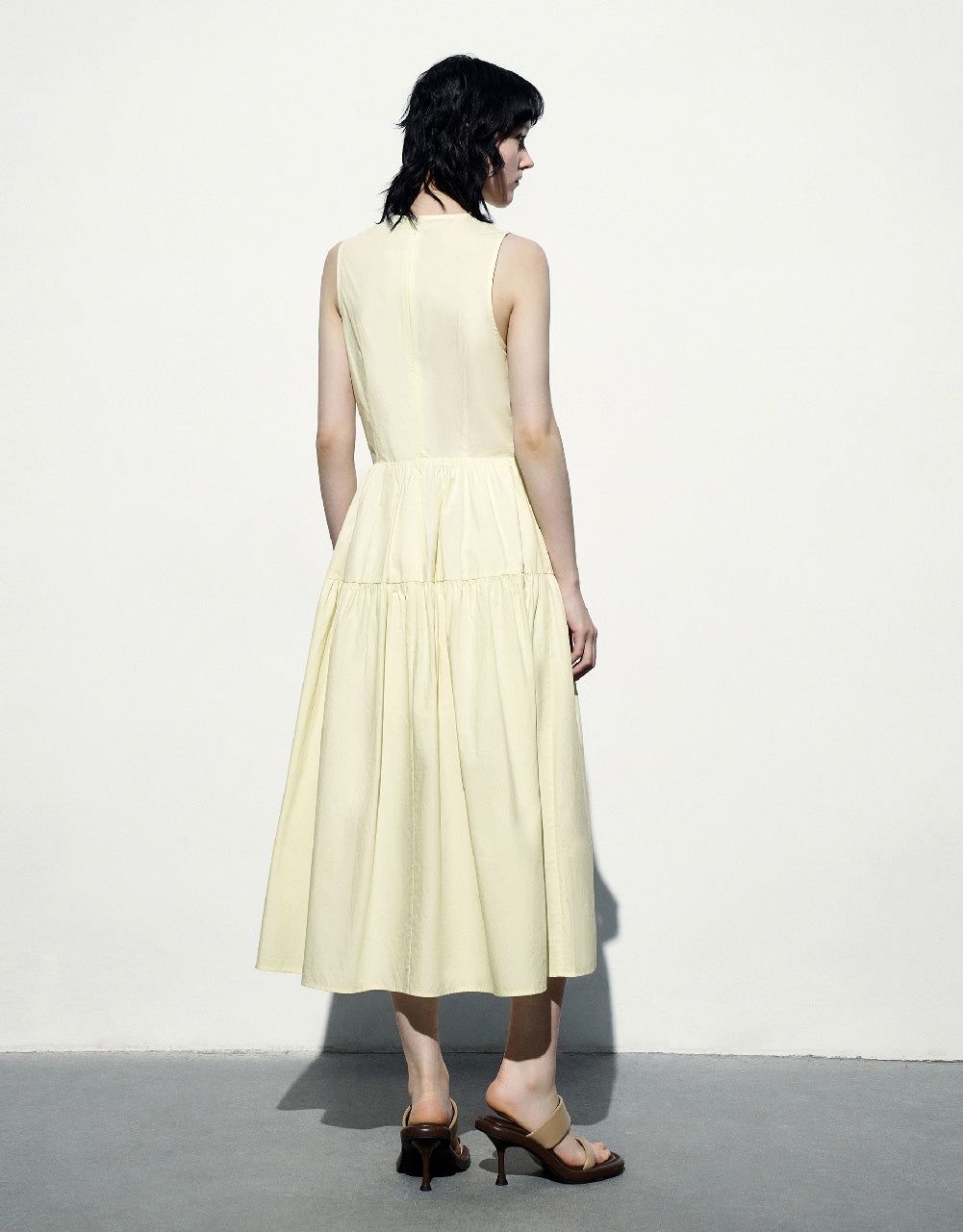 Sleeveless Crew Neck A-Line Dress sold by Urban Revivo product image thumbnail 4