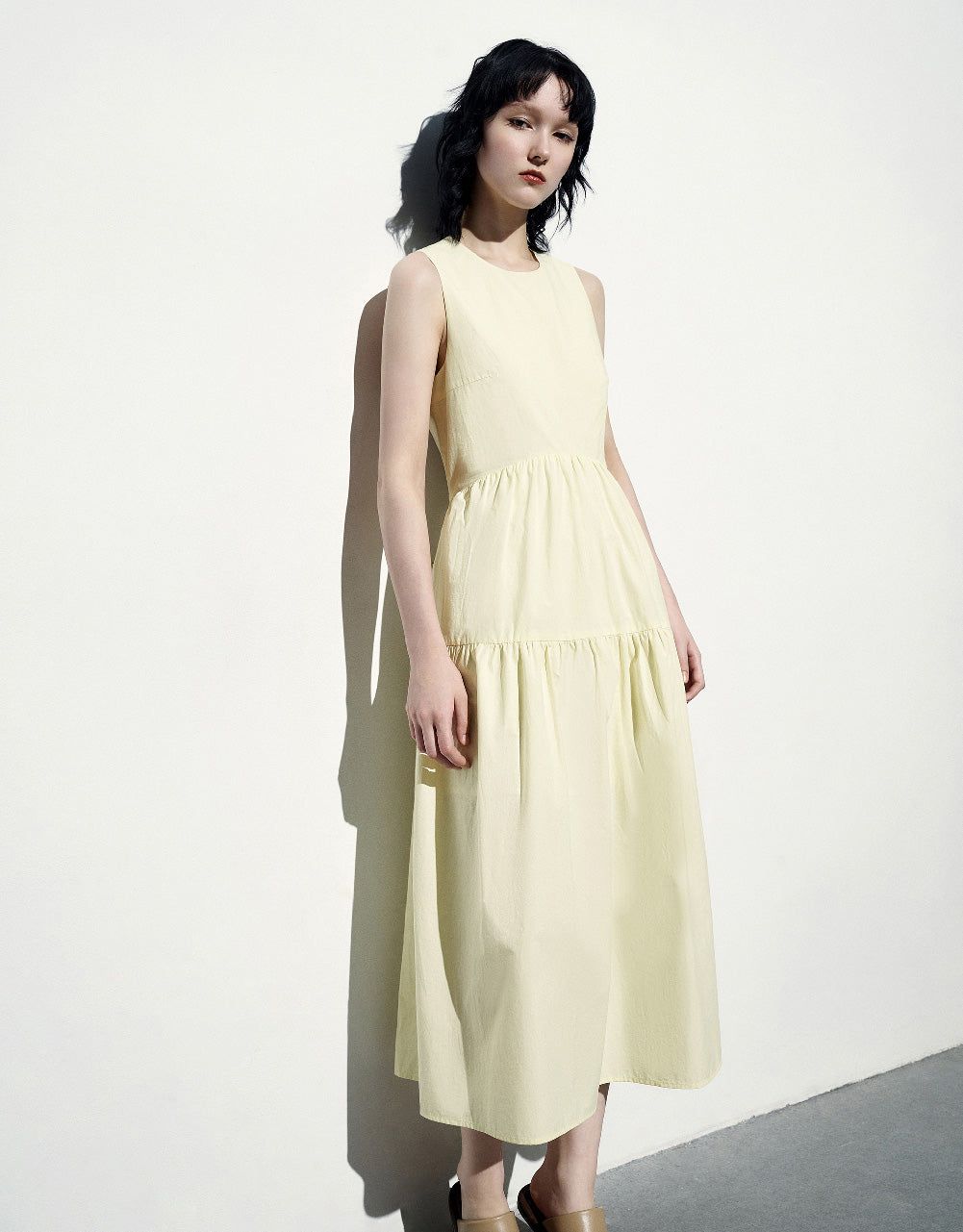 Sleeveless Crew Neck A-Line Dress sold by Urban Revivo product image thumbnail 3