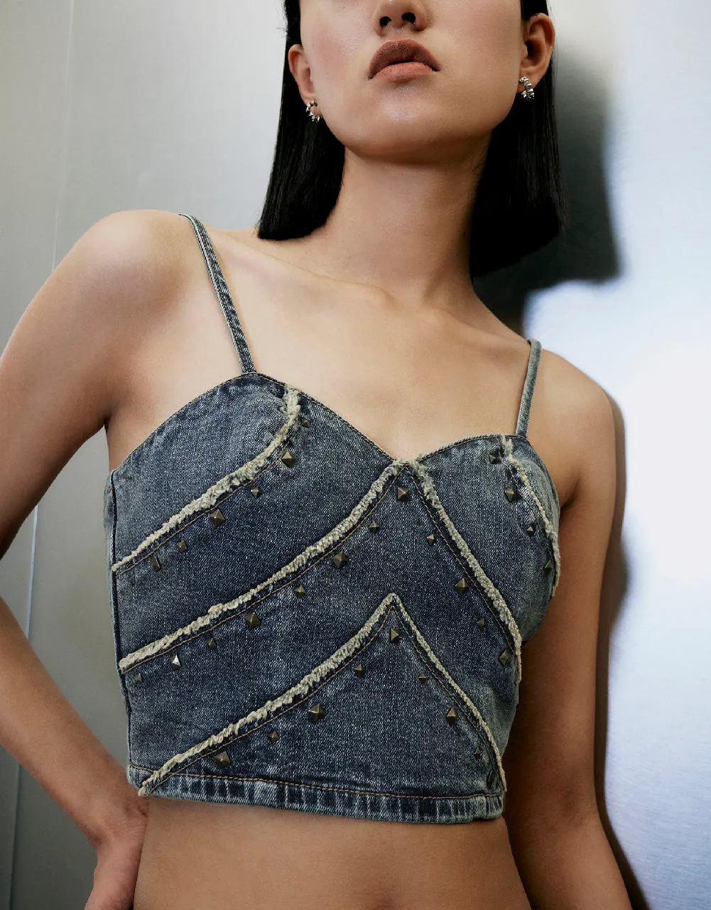 Off-Shoulder Denim Cami Top sold by Urban Revivo product image thumbnail 5