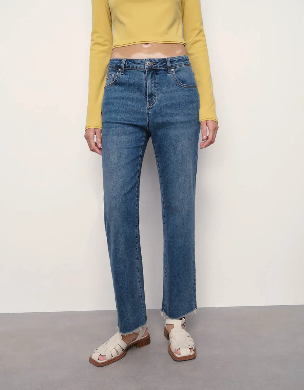 Raw Hem Straight Jeans sold by Urban Revivo product image thumbnail 2