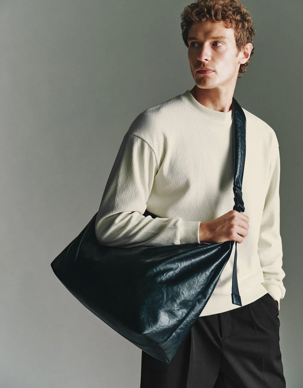 Crew Neck Straight Sweatshirt sold by Urban Revivo product image thumbnail 2