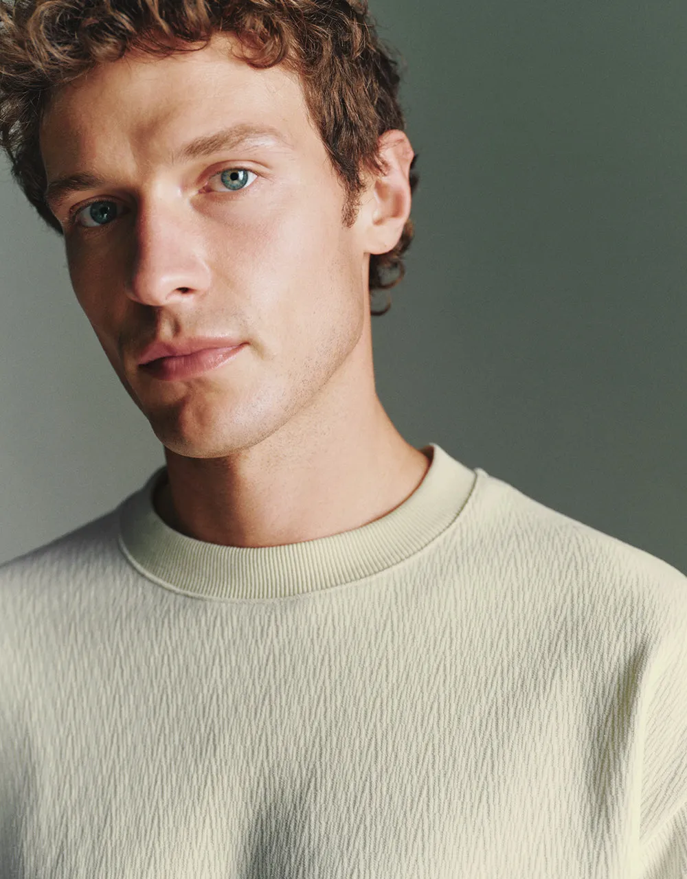 Crew Neck Straight Sweatshirt sold by Urban Revivo product image thumbnail 4