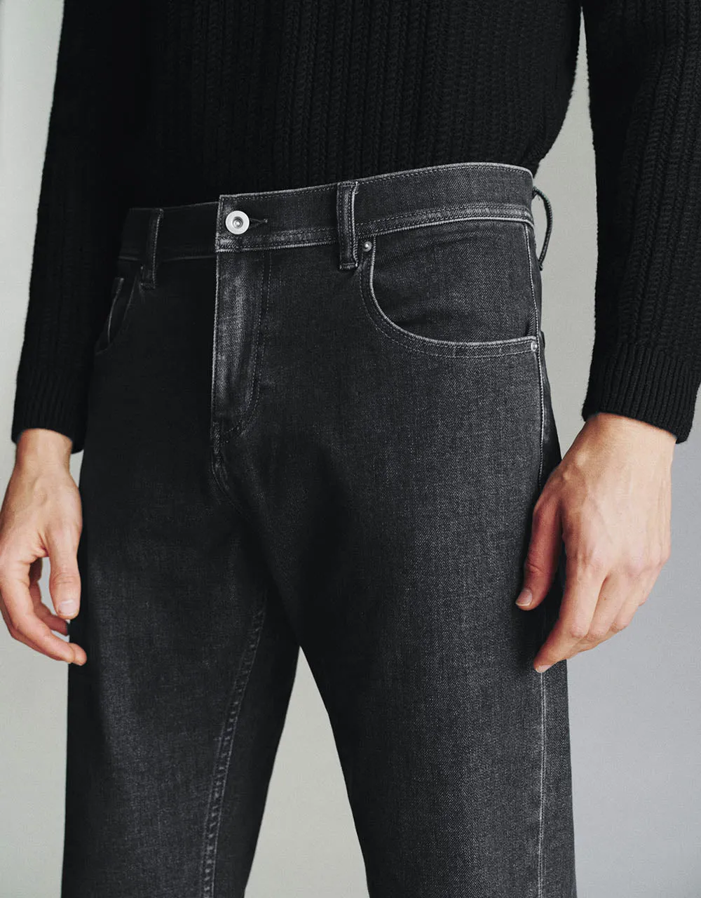 Straight Jeans sold by Urban Revivo product image thumbnail 5