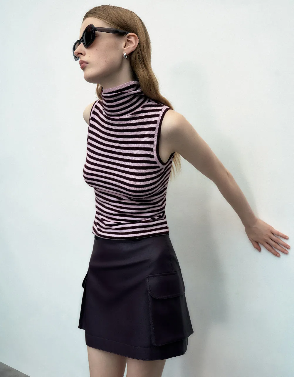Striped Turtle Neck Knitted Tank Top sold by Urban Revivo product image thumbnail 3