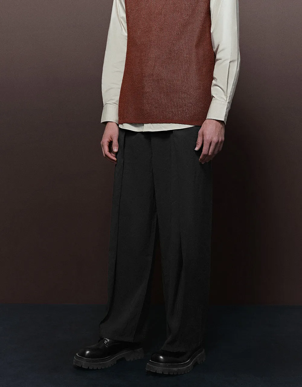 Loose Straight Pants sold by Urban Revivo product image thumbnail 4