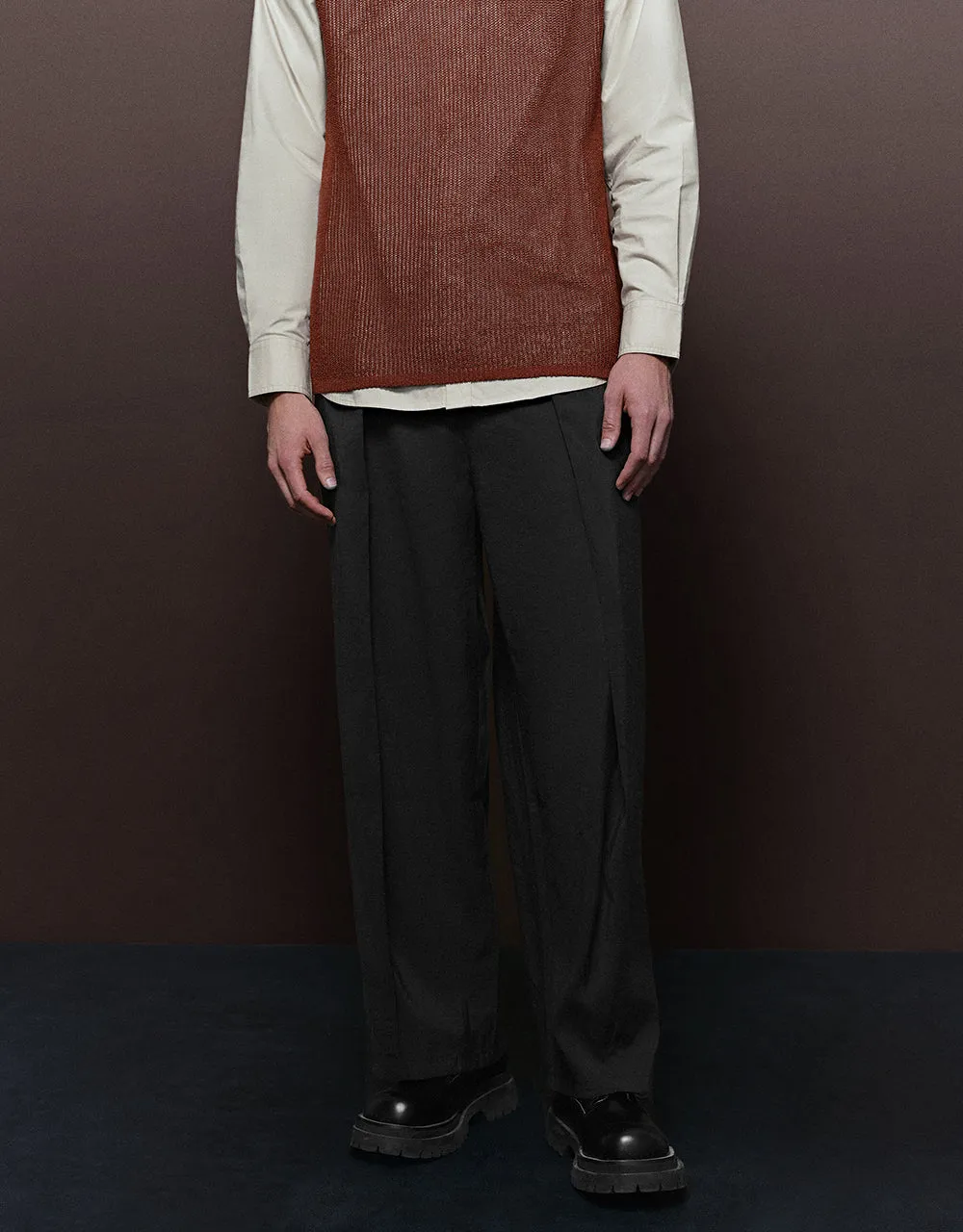 Loose Straight Pants sold by Urban Revivo product image thumbnail 2