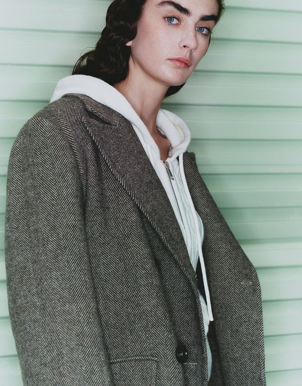 Peaked Lapel Woolen Coat With Belt sold by Urban Revivo product image thumbnail 4