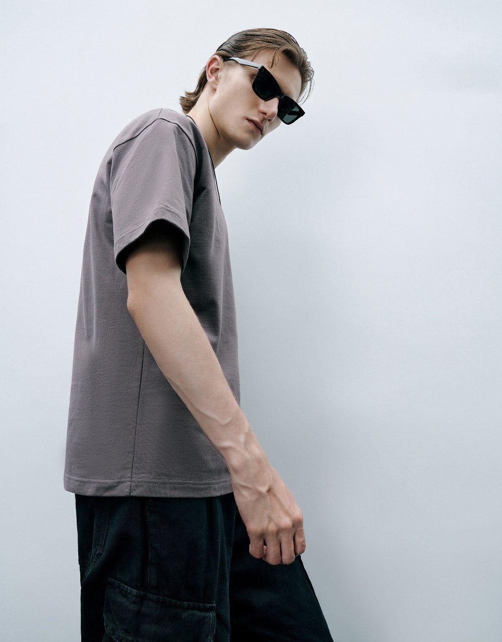 Crew Neck Straight T-Shirt sold by Urban Revivo product image thumbnail 2