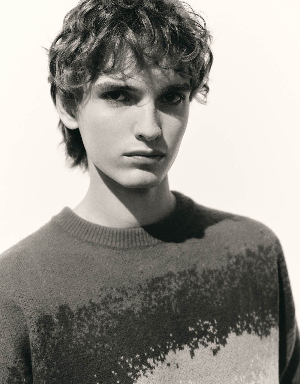 Printed Loose Sweater sold by Urban Revivo product image thumbnail 4