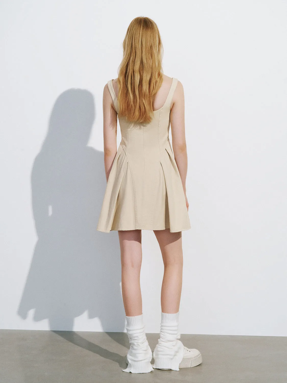 Sleeveless Square-cut Collar Skater Dress sold by Urban Revivo product image thumbnail 4