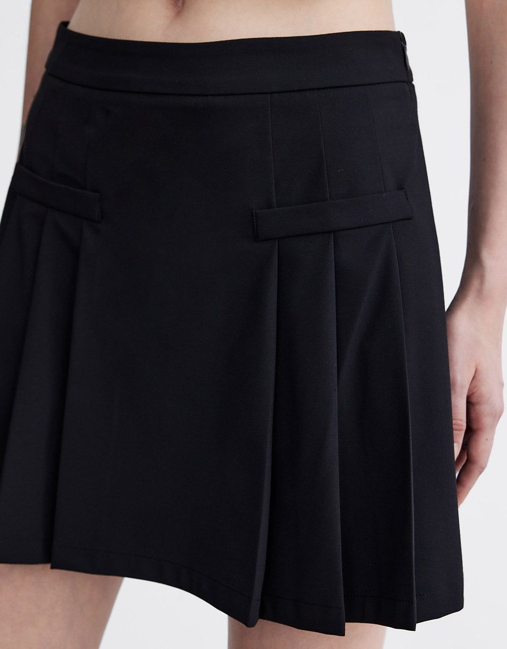 Pleated Mini Skirt sold by Urban Revivo product image thumbnail 3
