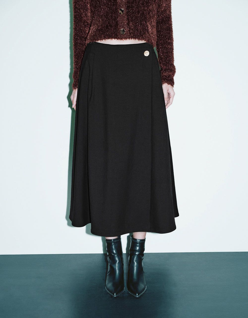 Midi A-Line Skirt sold by Urban Revivo product image thumbnail 2