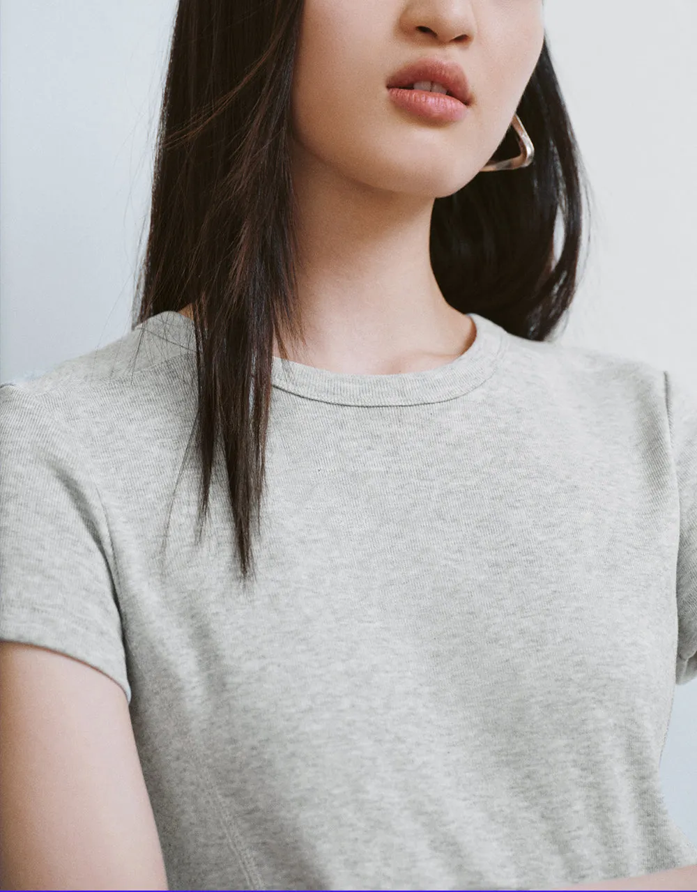 Crew Neck Skinny T-Shirt sold by Urban Revivo product image thumbnail 4