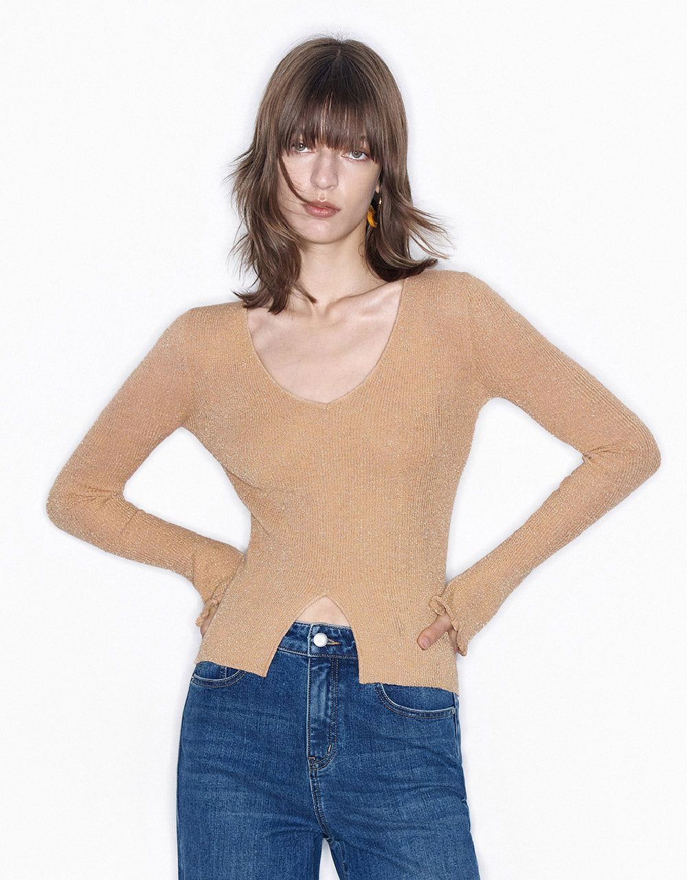 Skinny V-Neck Knitted T-Shirt sold by Urban Revivo