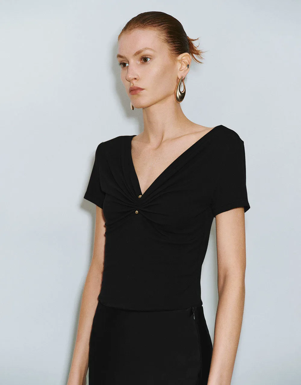 Ruched V-Neck Skinny T-Shirt sold by Urban Revivo product image thumbnail 3
