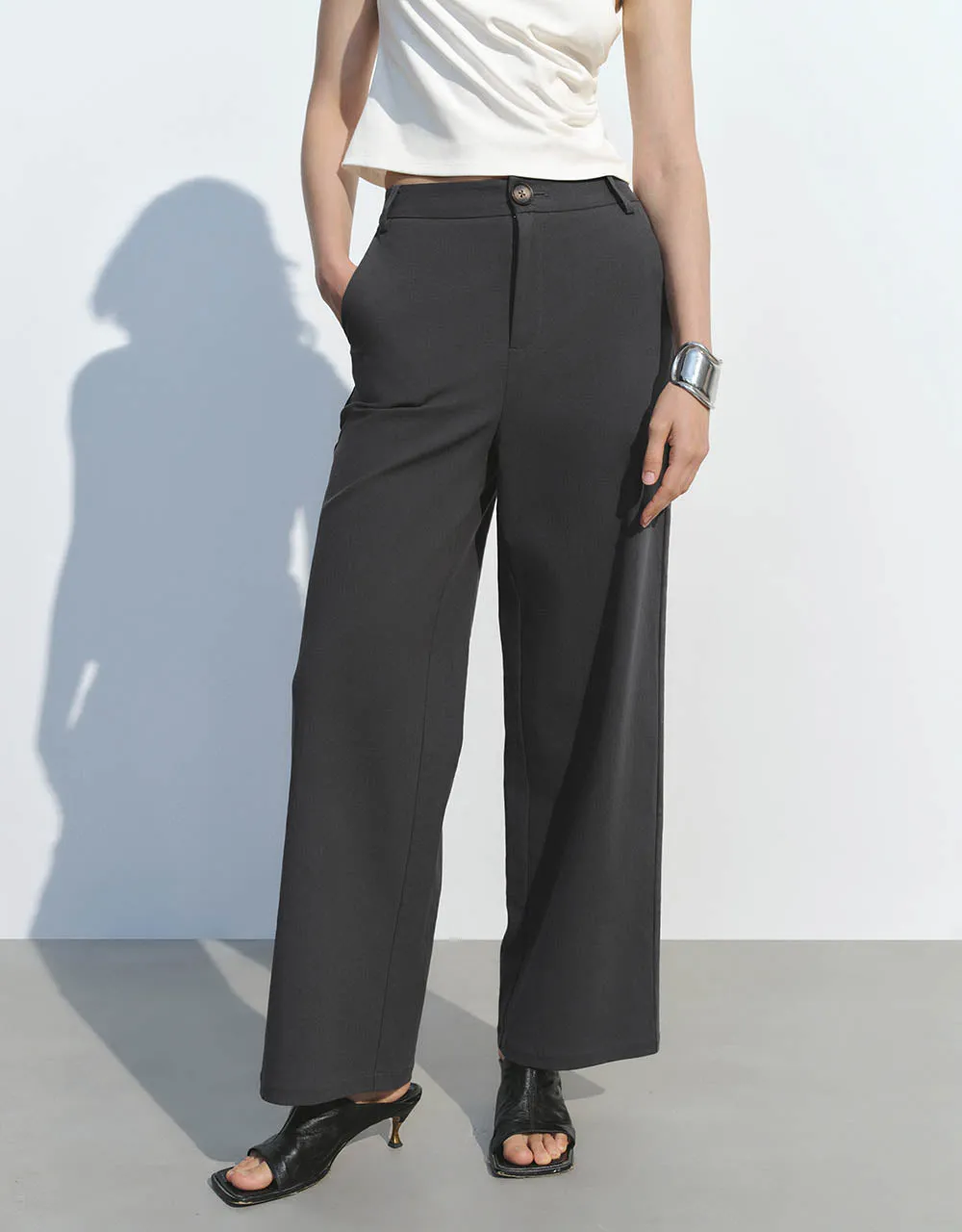 Straight Pants sold by Urban Revivo product image thumbnail 2