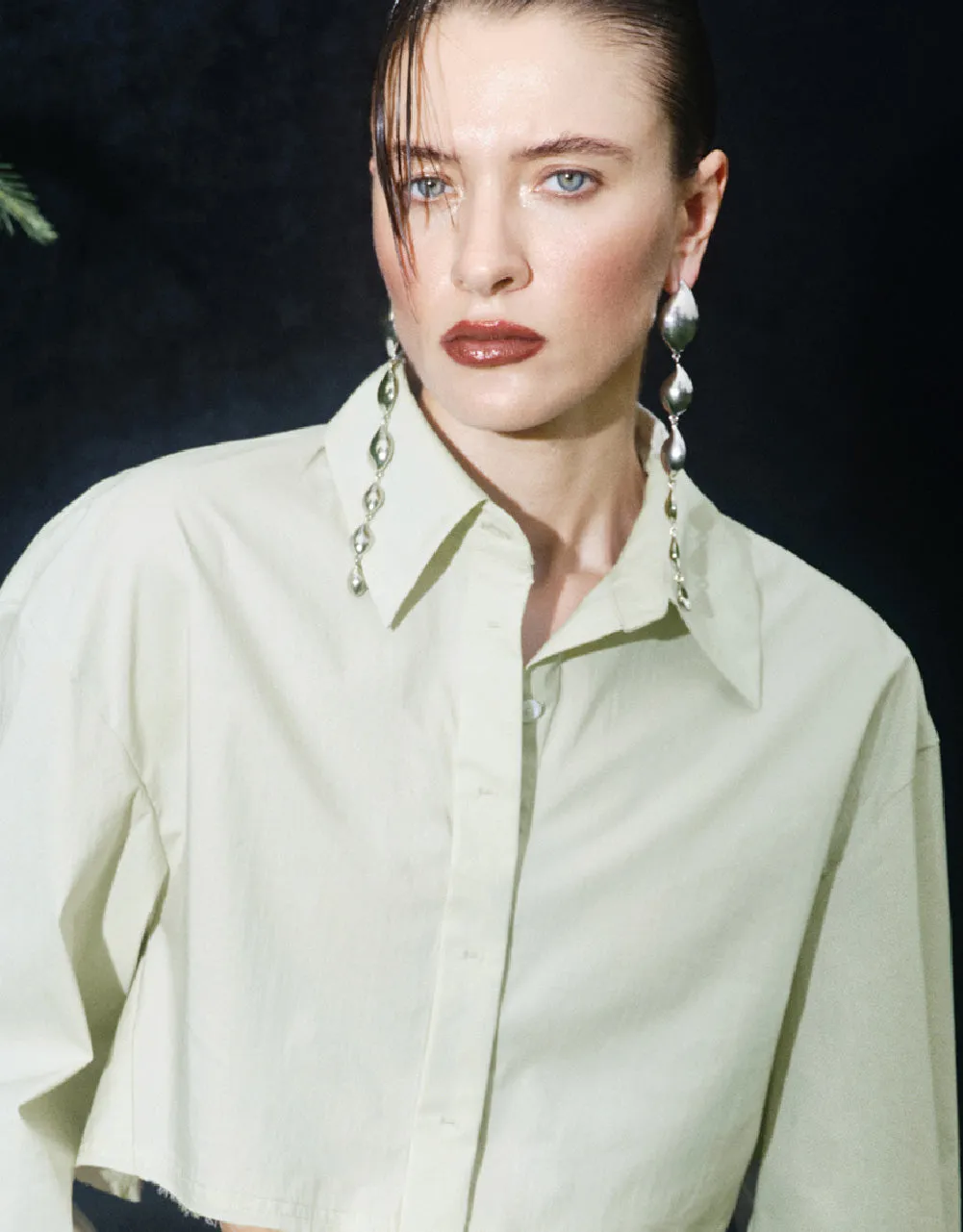 Straight Shirt sold by Urban Revivo product image thumbnail 5