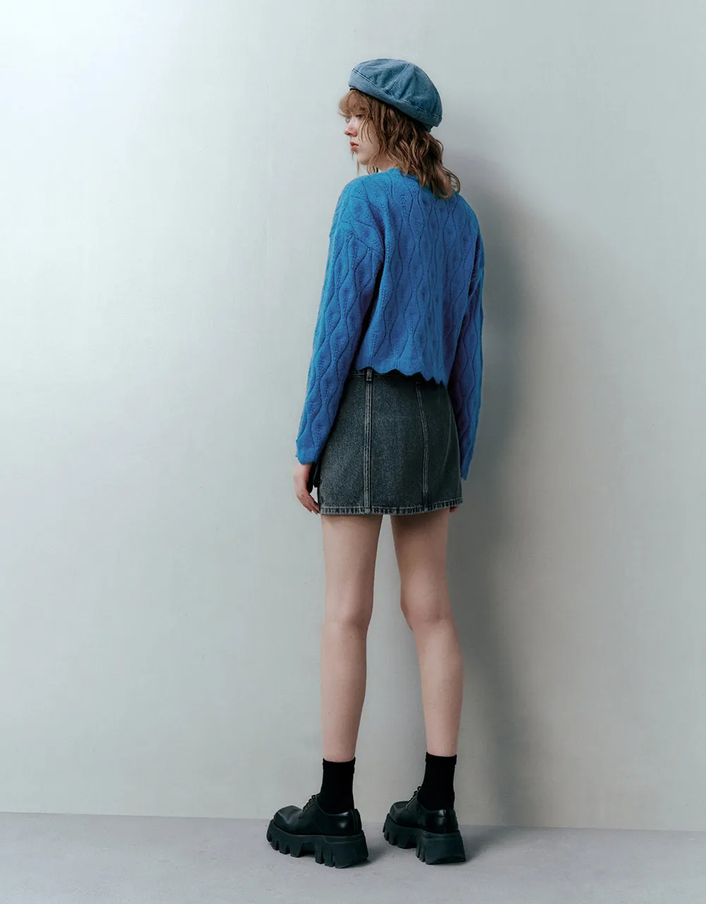 Wave Trim V-Neck Knitted Cardigan sold by Urban Revivo product image thumbnail 5