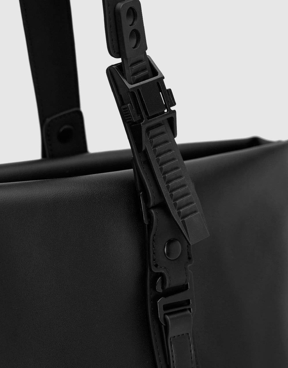 Vegan Leather Tote Bag sold by Urban Revivo product image thumbnail 5