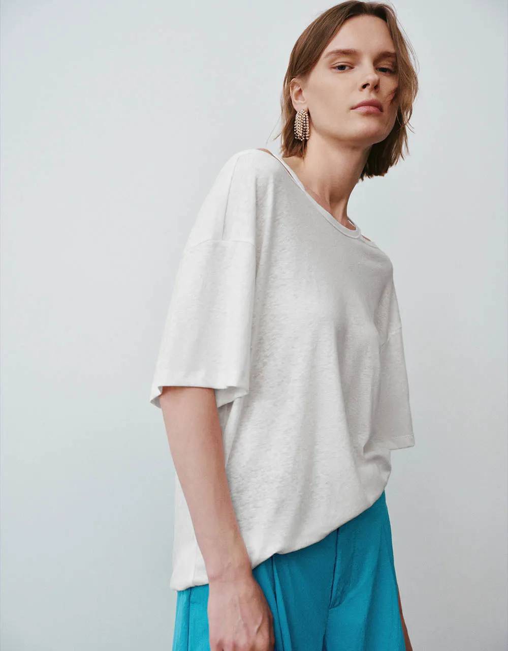 Cold Shoulder Crew Neck Loose T-Shirt sold by Urban Revivo product image thumbnail 2
