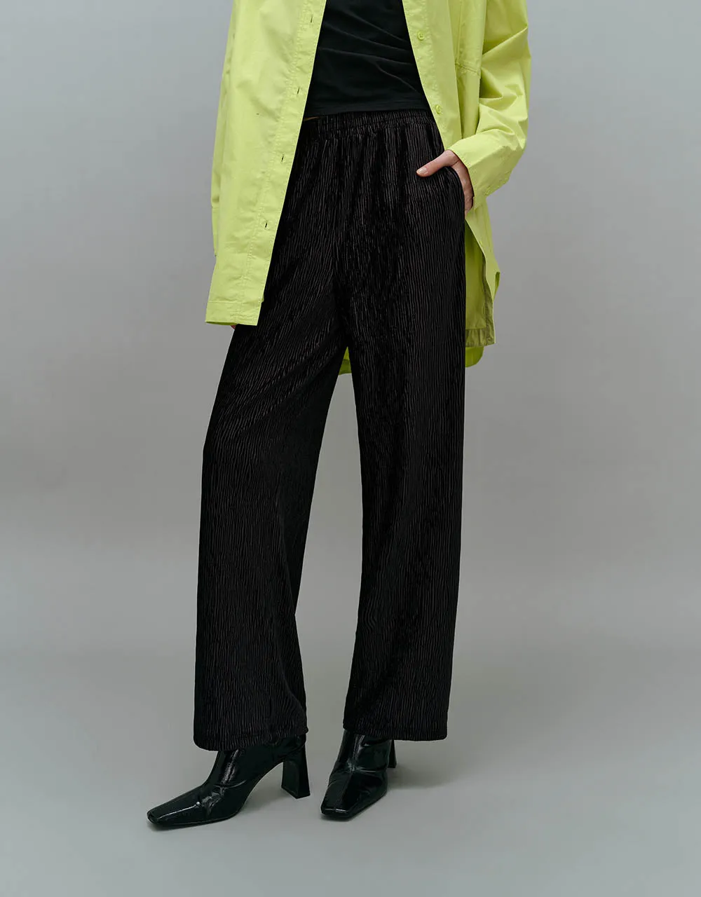 Elastic Waist Wide-Leg Pants sold by Urban Revivo product image thumbnail 4