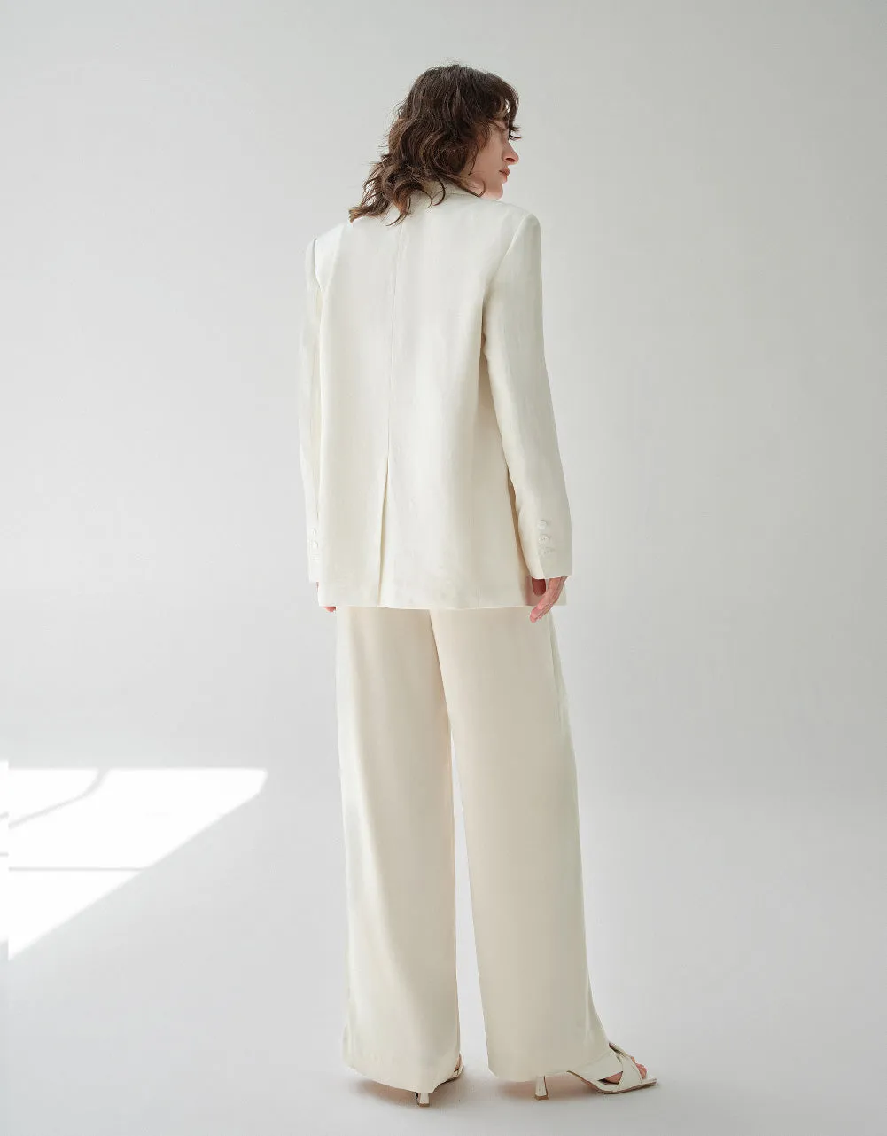 Notch Lapel Straight Blazer sold by Urban Revivo product image thumbnail 4