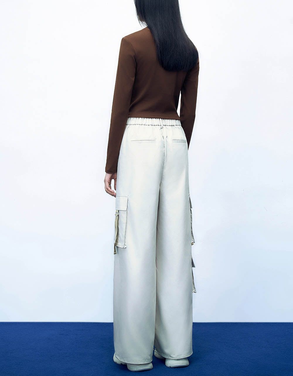 Ruched Crew Neck Knitted Loose T-Shirt sold by Urban Revivo product image thumbnail 4