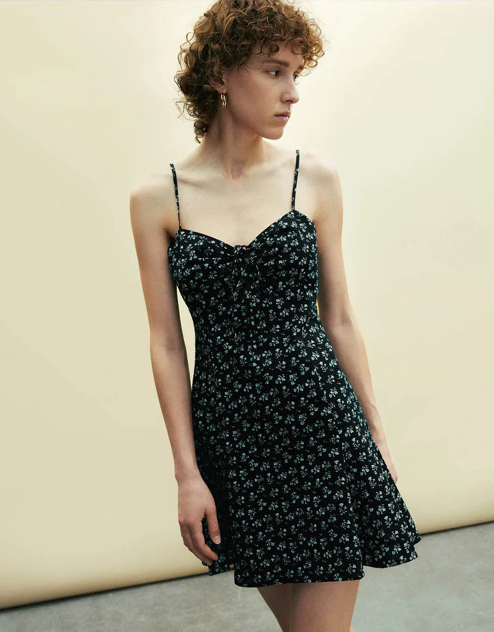 Floral V-Neck A-Line Cami Dress sold by Urban Revivo product image thumbnail 3