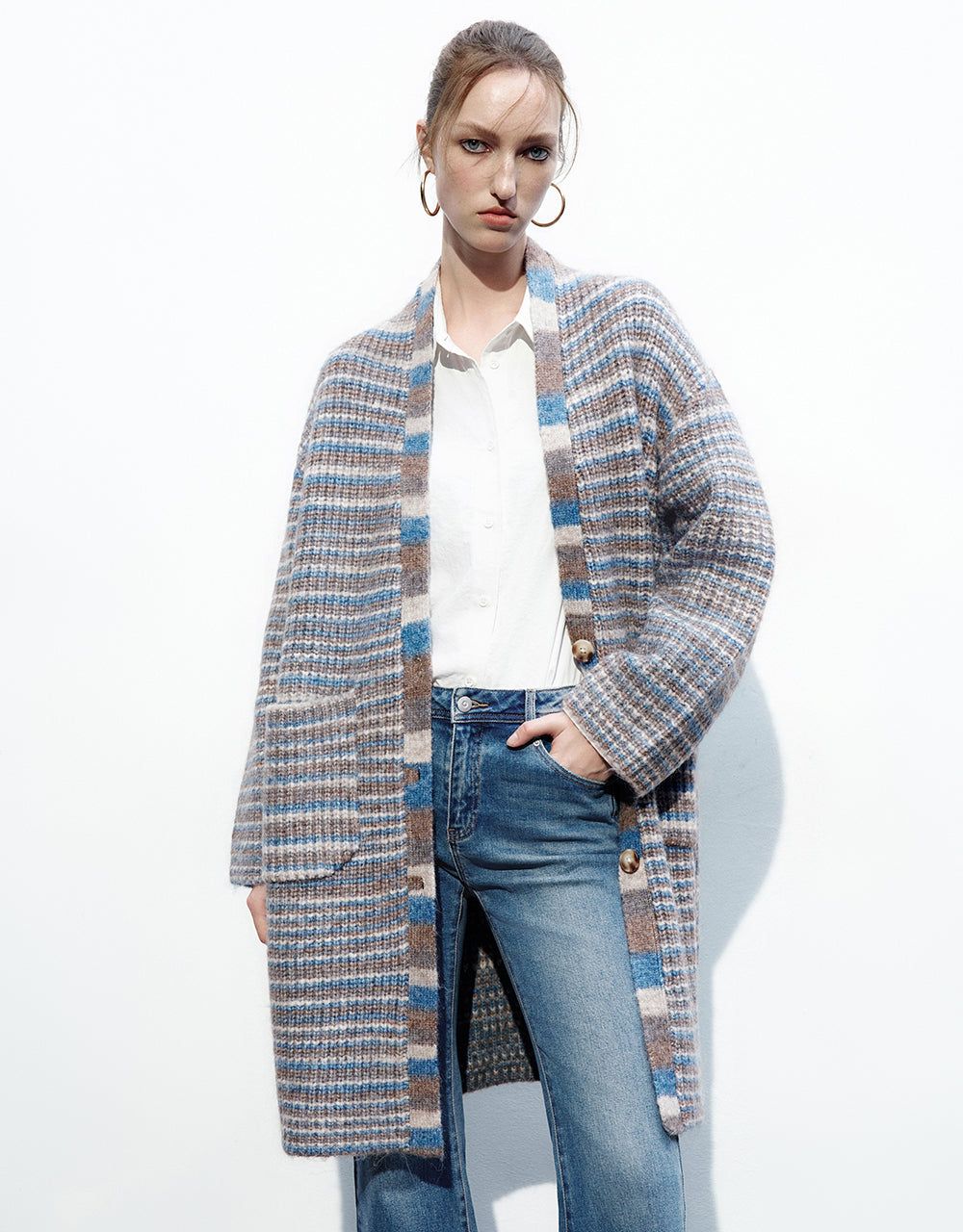 V-Neck Loose Knitted Cardigan sold by Urban Revivo