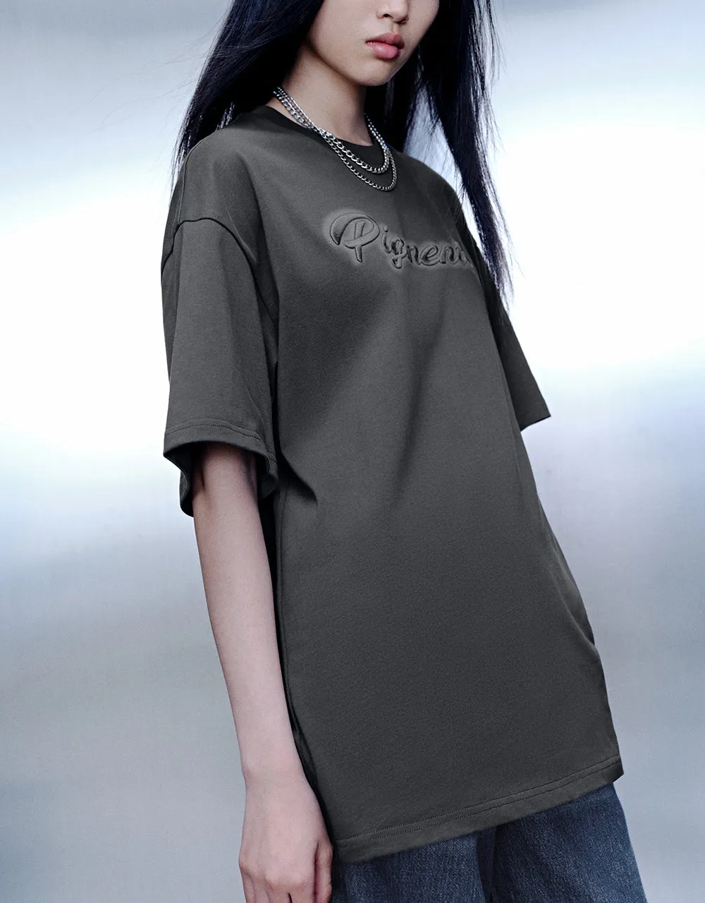 Letter Embossed Crew Neck Loose T-Shirt sold by Urban Revivo product image thumbnail 3