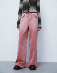 Wide-Leg Jeans sold by Urban Revivo